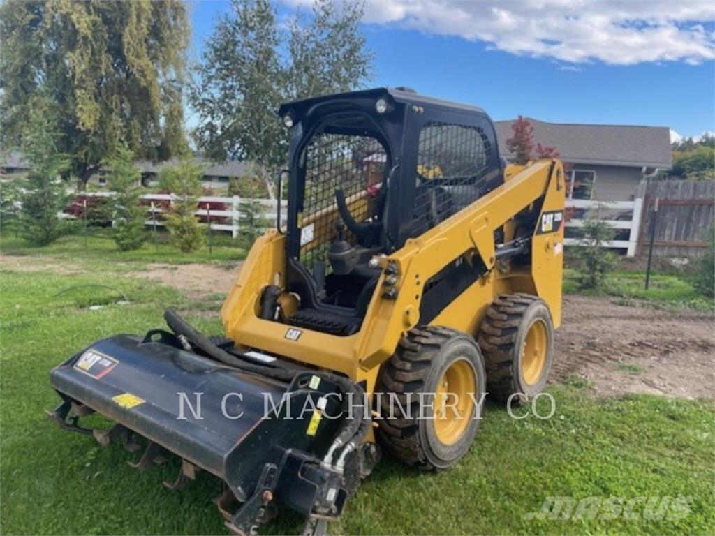 CAT 226D Chargeuse compacte