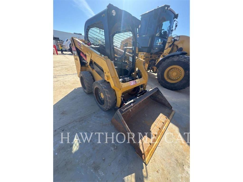 CAT 226D Chargeuse compacte
