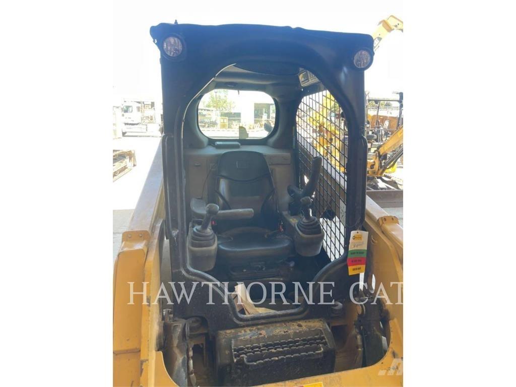 CAT 226D Chargeuse compacte