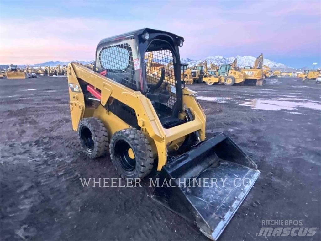 CAT 226D C1-H2 Chargeuse compacte