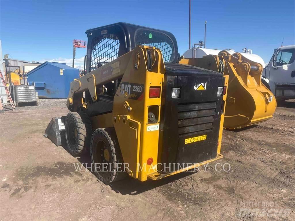 CAT 226D C1-H2 Chargeuse compacte