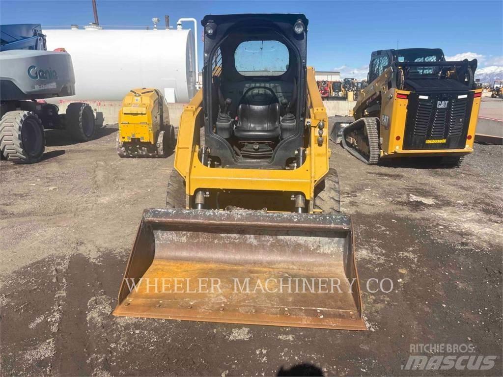 CAT 226D C1-H2 Chargeuse compacte
