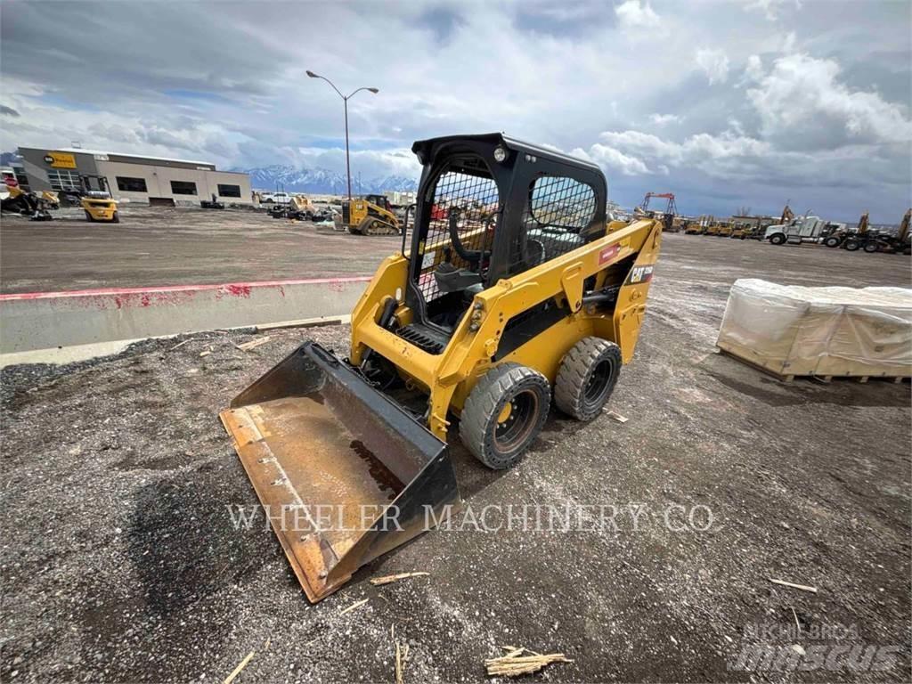 CAT 226D C1-H2 Chargeuse compacte