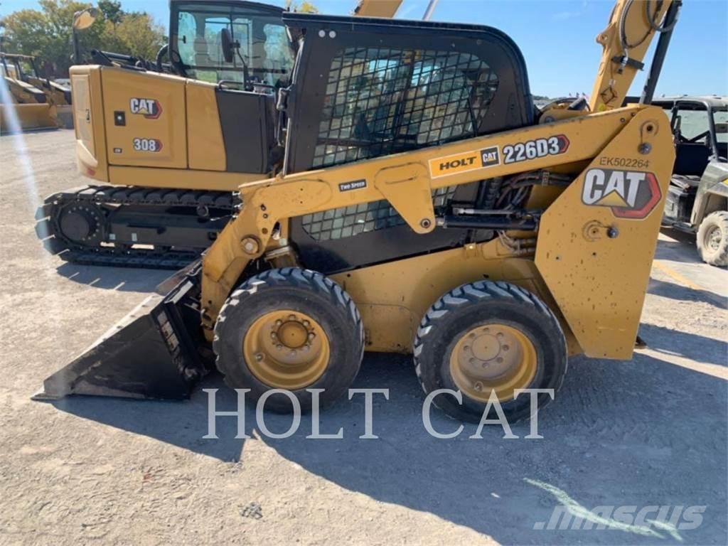 CAT 226D CAB Chargeuse compacte
