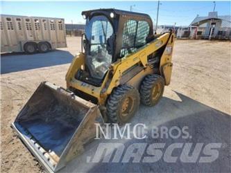 CAT 226D3 Chargeuse compacte