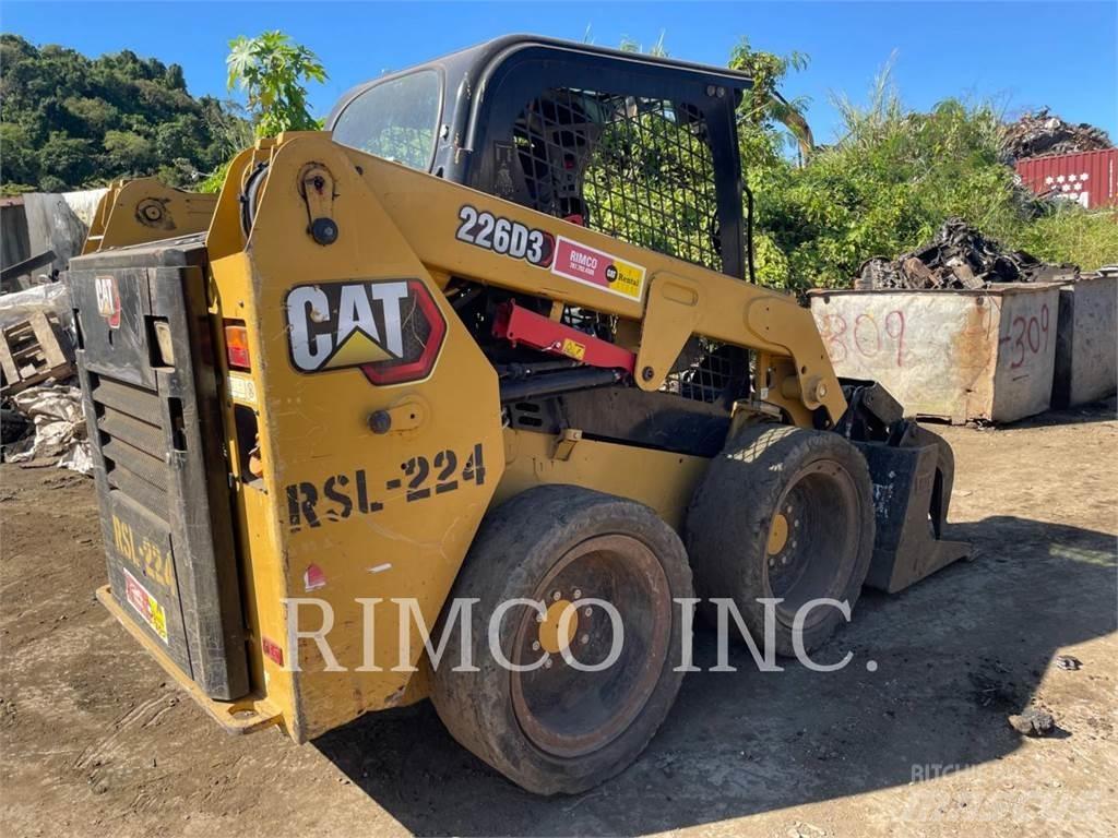CAT 226D3 Chargeuse compacte