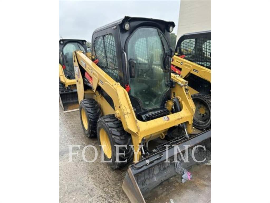 CAT 226D3 Chargeuse compacte