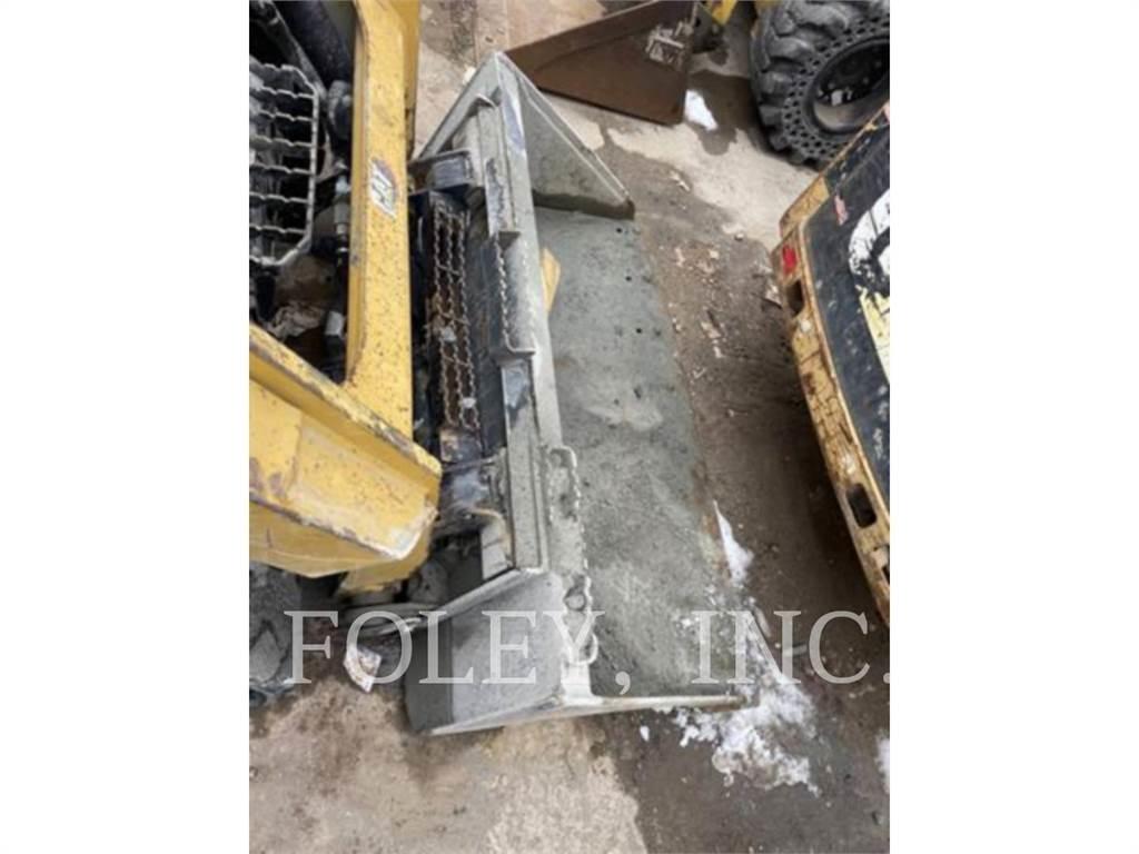 CAT 226D3 Chargeuse compacte
