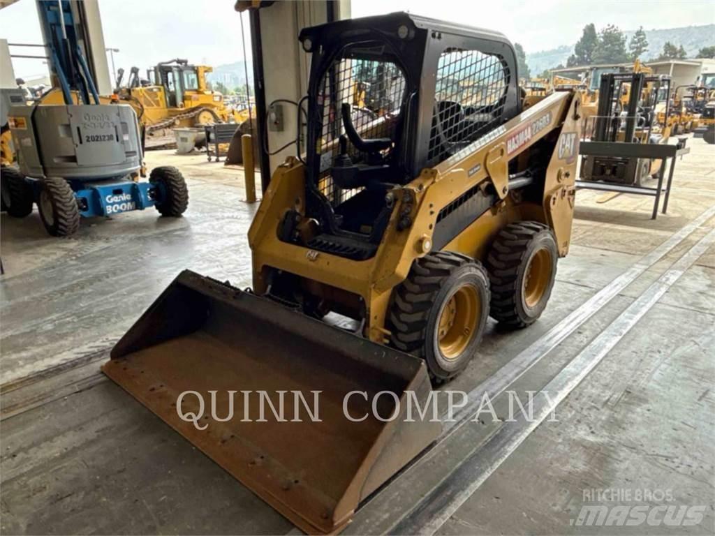 CAT 226D3 Chargeuse compacte