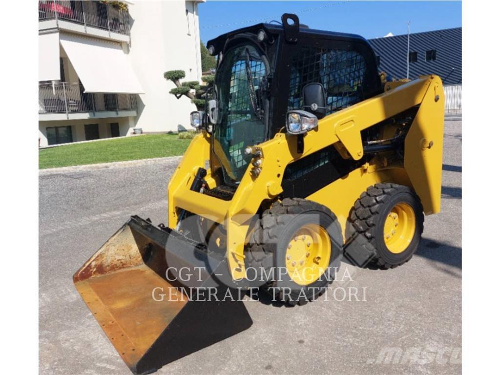 CAT 226D3 Chargeuse compacte