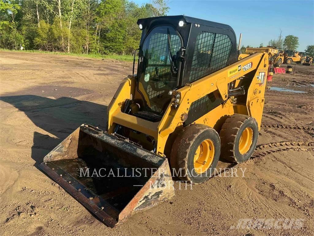 CAT 226D3 AQ Chargeuse compacte