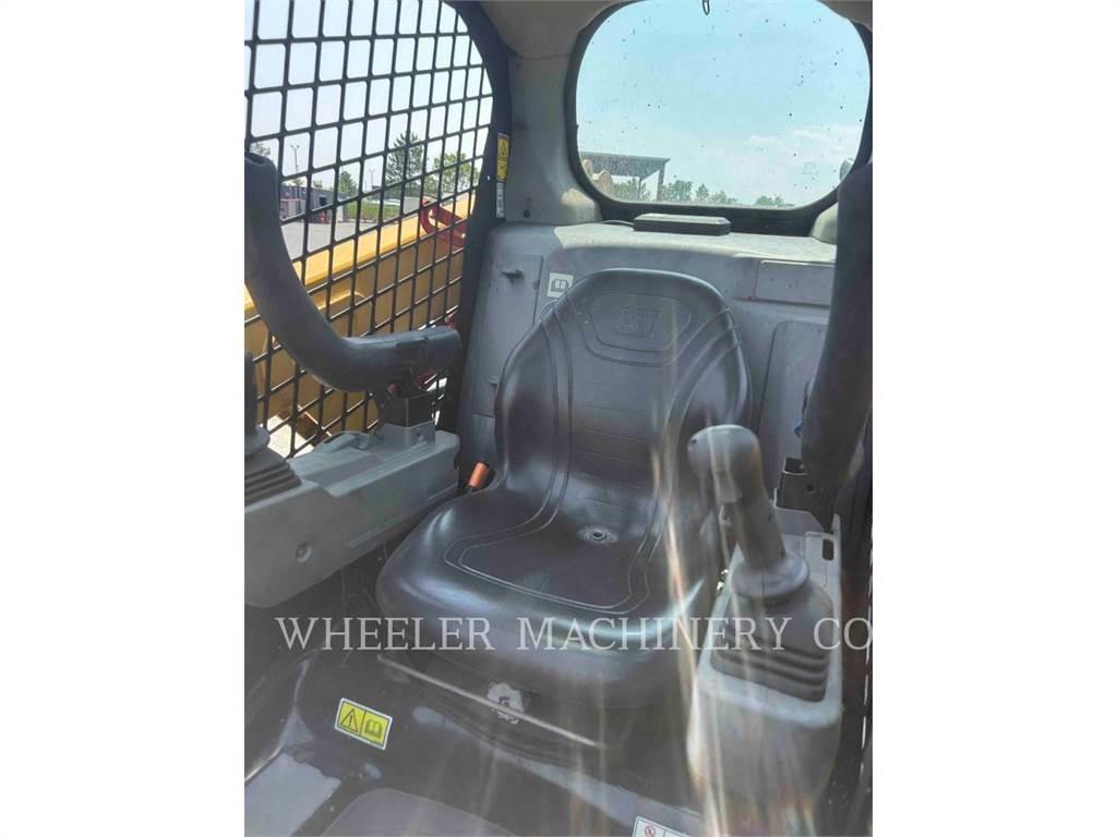 CAT 226D3 C1H2 Chargeuse compacte