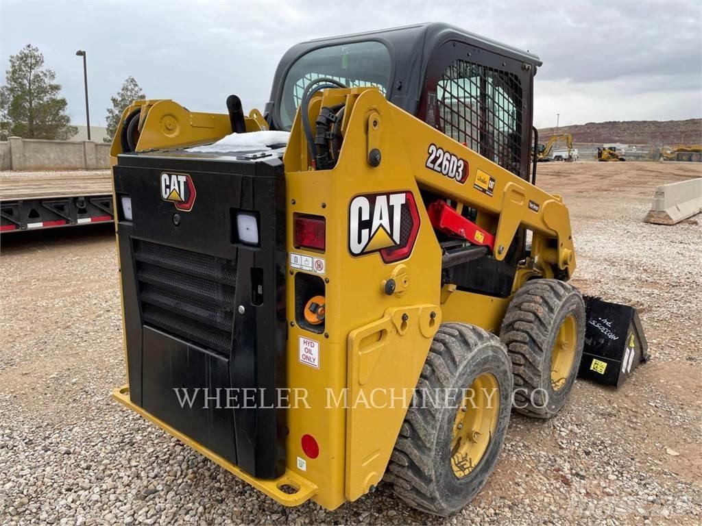 CAT 226D3 C3H2 Chargeuse compacte