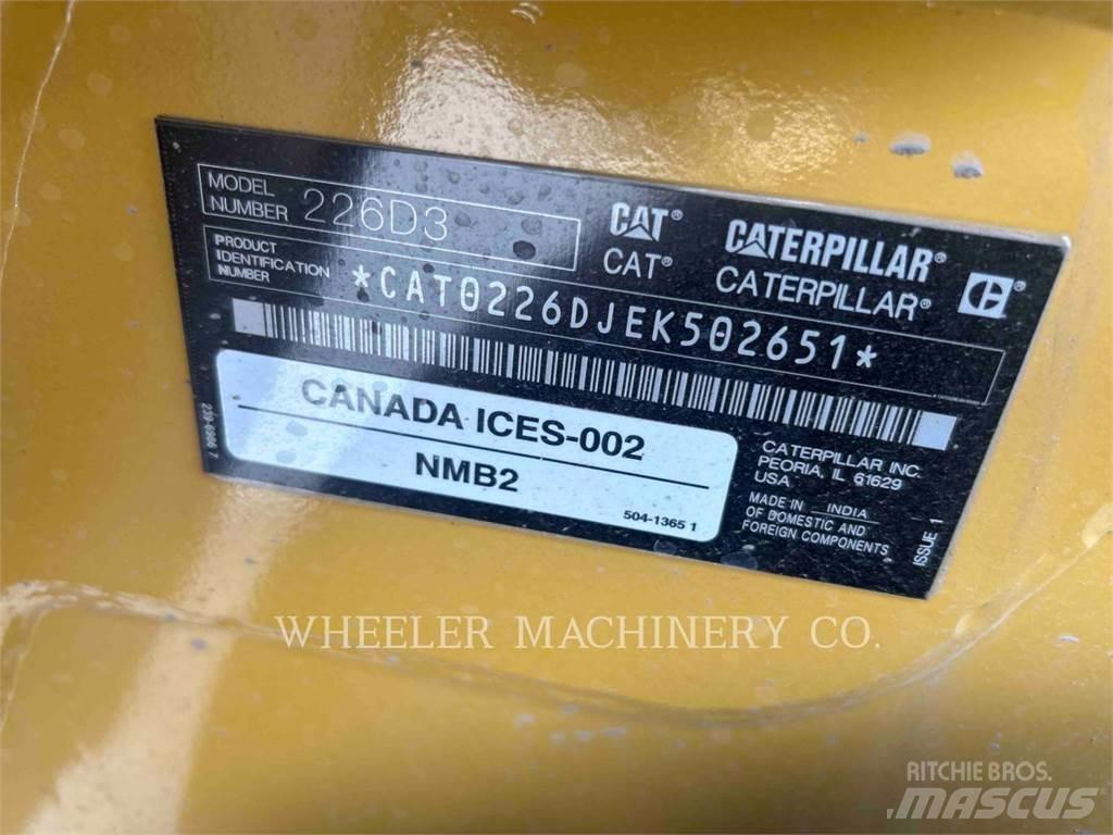 CAT 226D3 C3H2 Chargeuse compacte