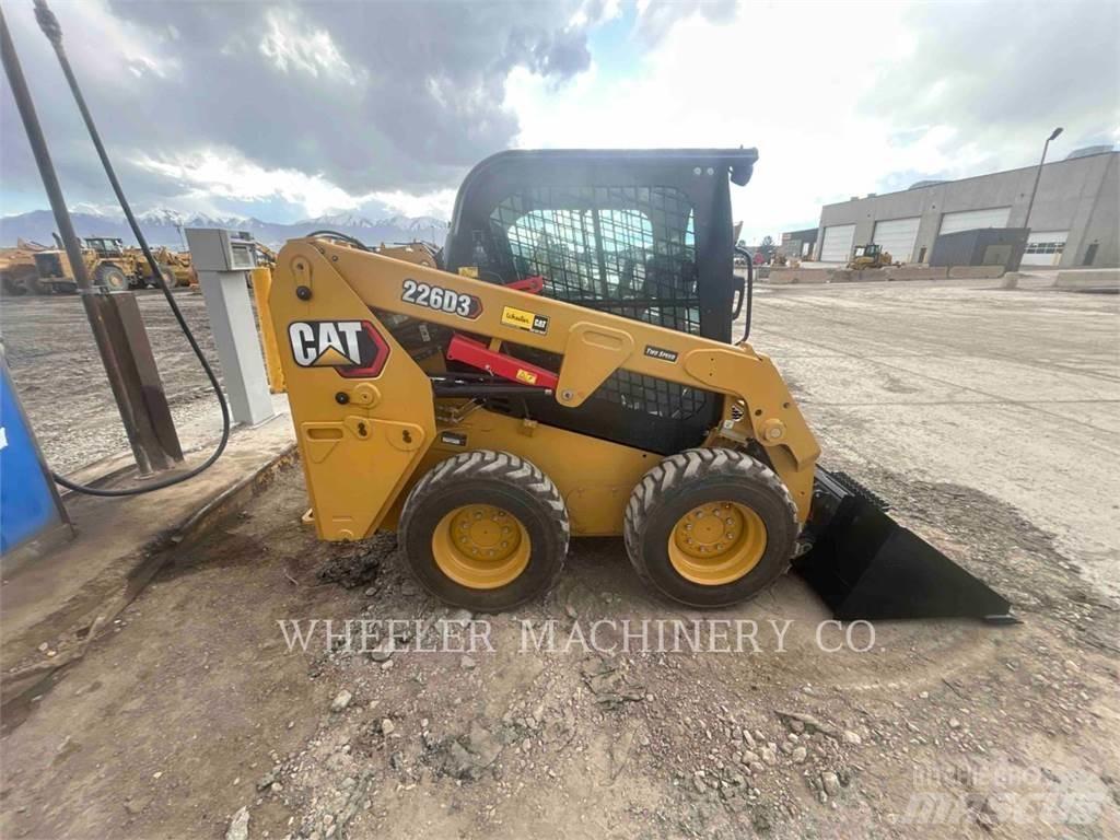 CAT 226D3 C3H2 Chargeuse compacte