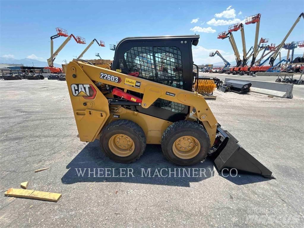 CAT 226D3 C3H2 Chargeuse compacte