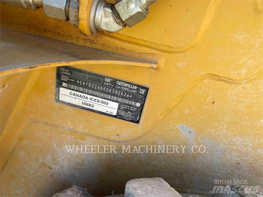 CAT 226D3 C3H2 Chargeuse compacte