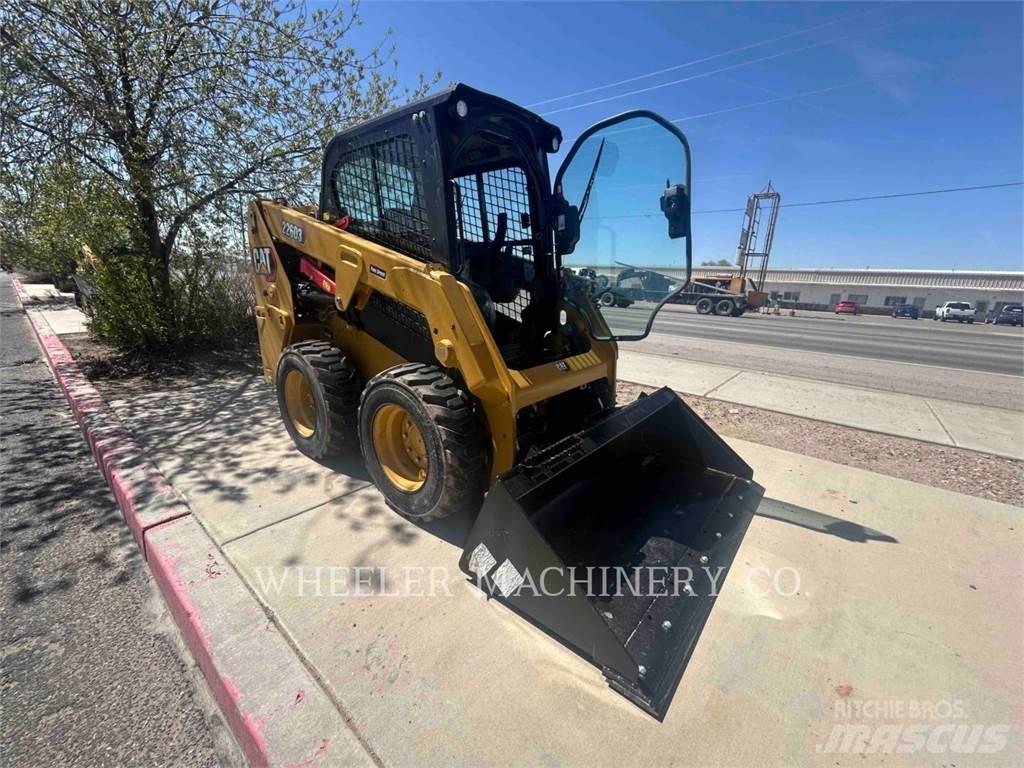 CAT 226D3 C3H2 Chargeuse compacte