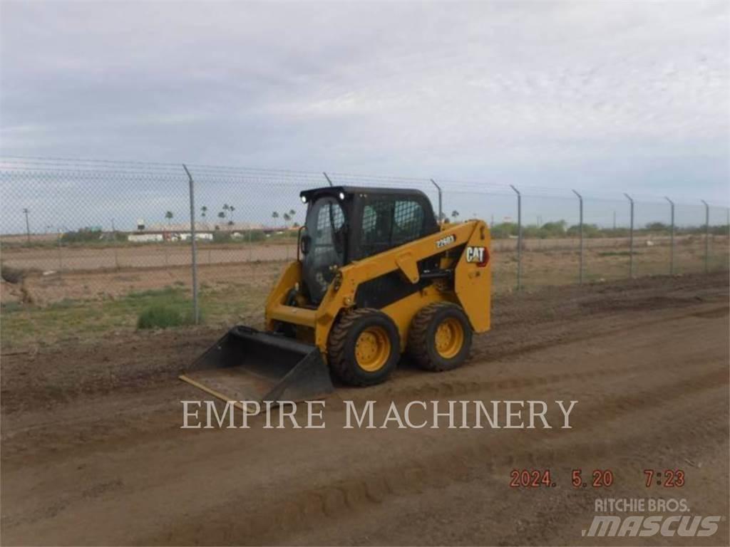 CAT 226D3 CA Chargeuse compacte