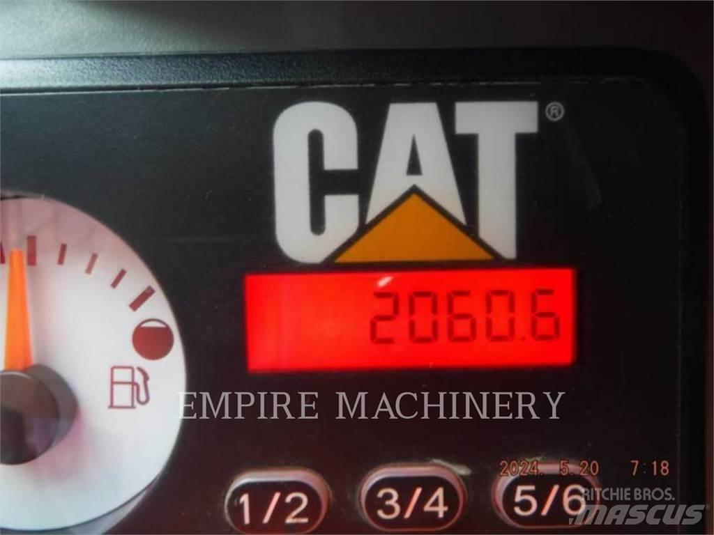 CAT 226D3 CA Chargeuse compacte