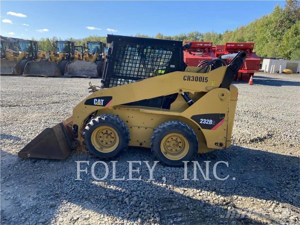 CAT 232B2 Chargeuse compacte
