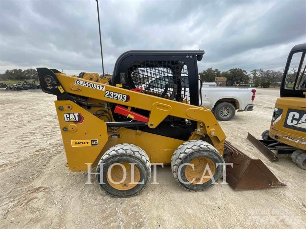 CAT 232D3 Chargeuse compacte