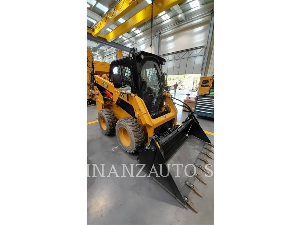 CAT 232D3 Chargeuse compacte