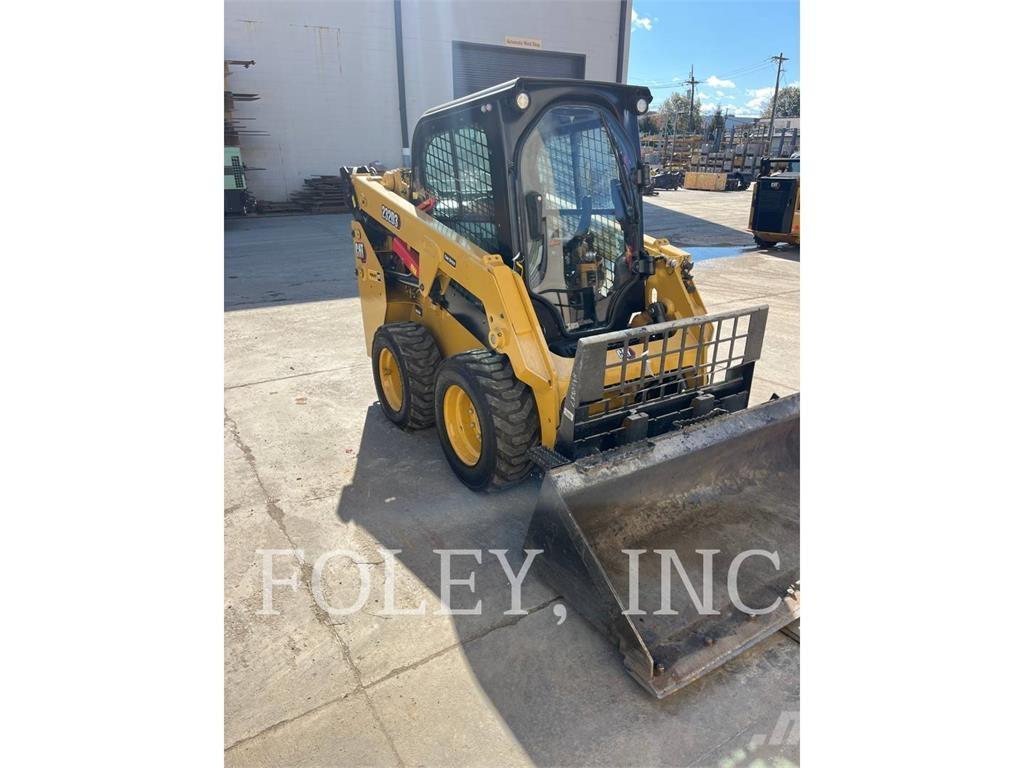 CAT 232D3 Chargeuse compacte
