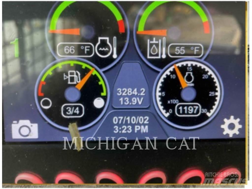 CAT 232D3 A2Q Chargeuse compacte