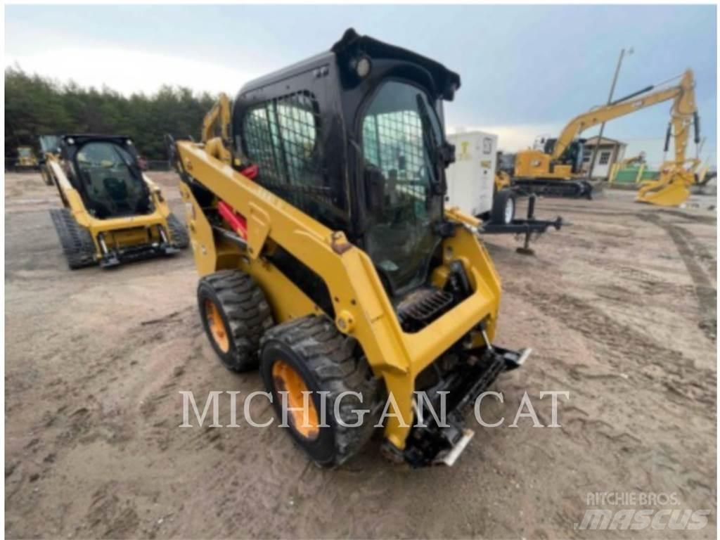 CAT 232D3 AQ Chargeuse compacte