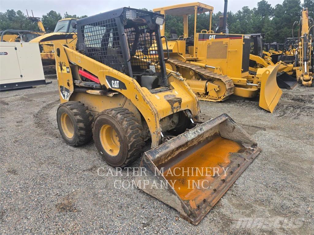 CAT 236 B SERIES 3 Chargeuse compacte