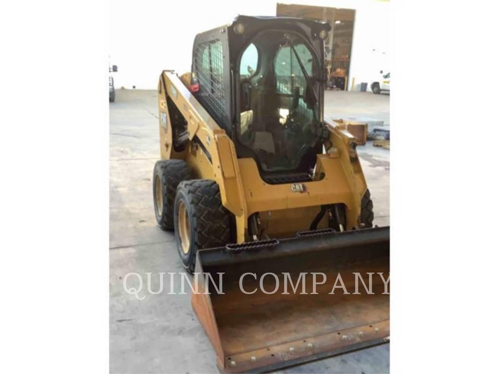 CAT 236D Chargeuse compacte