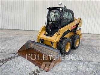 CAT 236D Chargeuse compacte