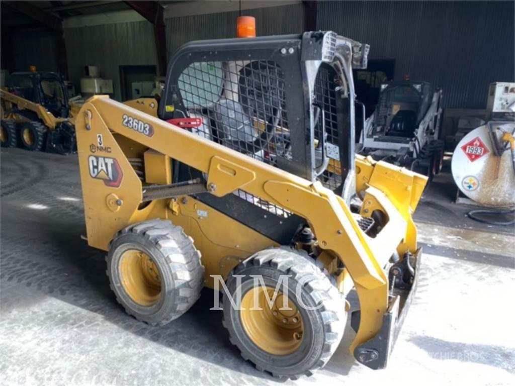 CAT 236D Chargeuse compacte