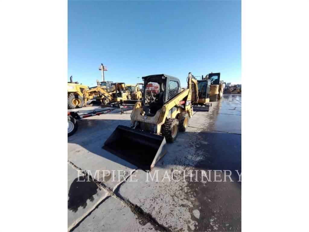 CAT 236D Chargeuse compacte