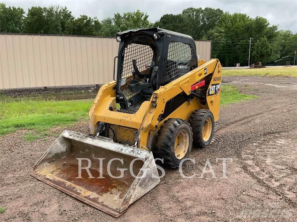 CAT 236D Chargeuse compacte