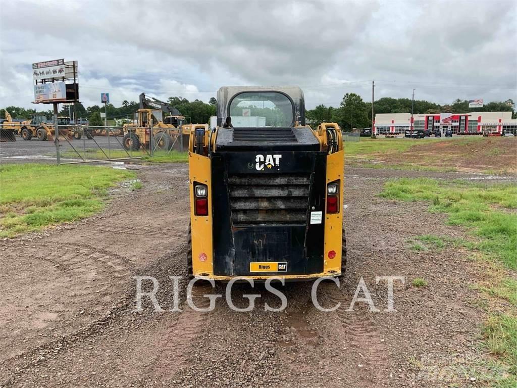 CAT 236D Chargeuse compacte