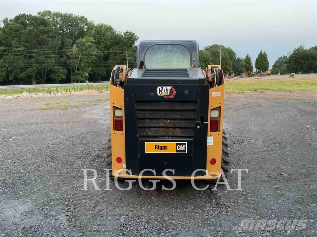 CAT 236D Chargeuse compacte