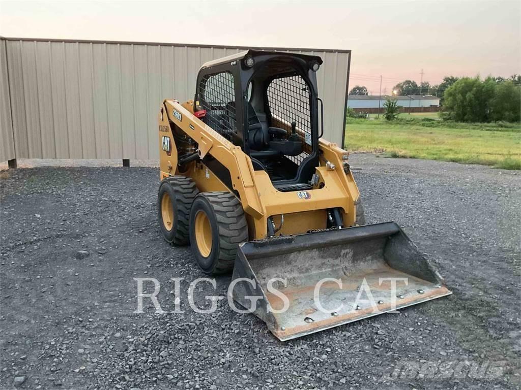 CAT 236D Chargeuse compacte
