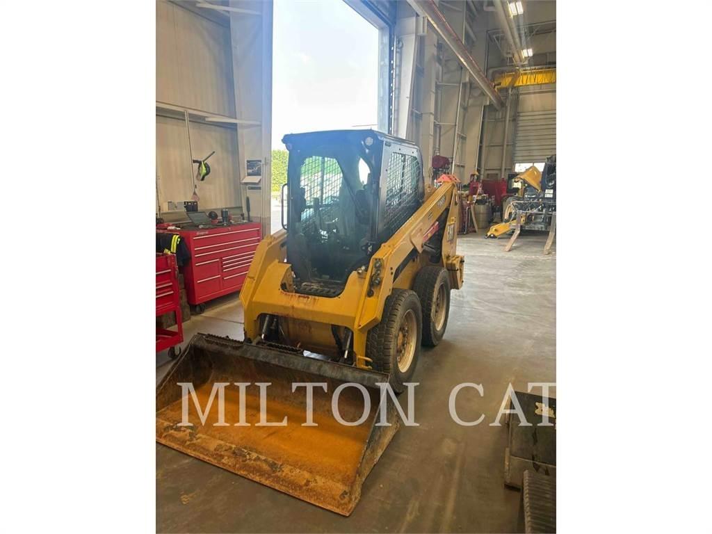 CAT 236D 3 Chargeuse compacte
