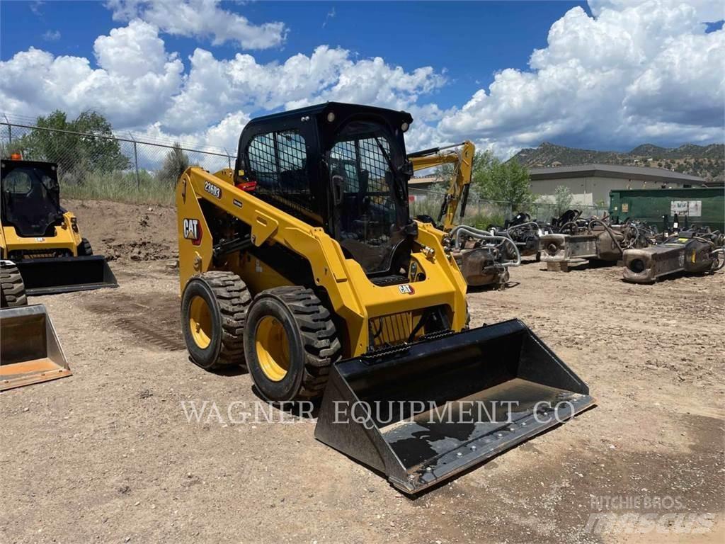 CAT 236D3 Chargeuse compacte