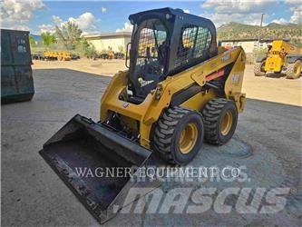 CAT 236D3 Chargeuse compacte