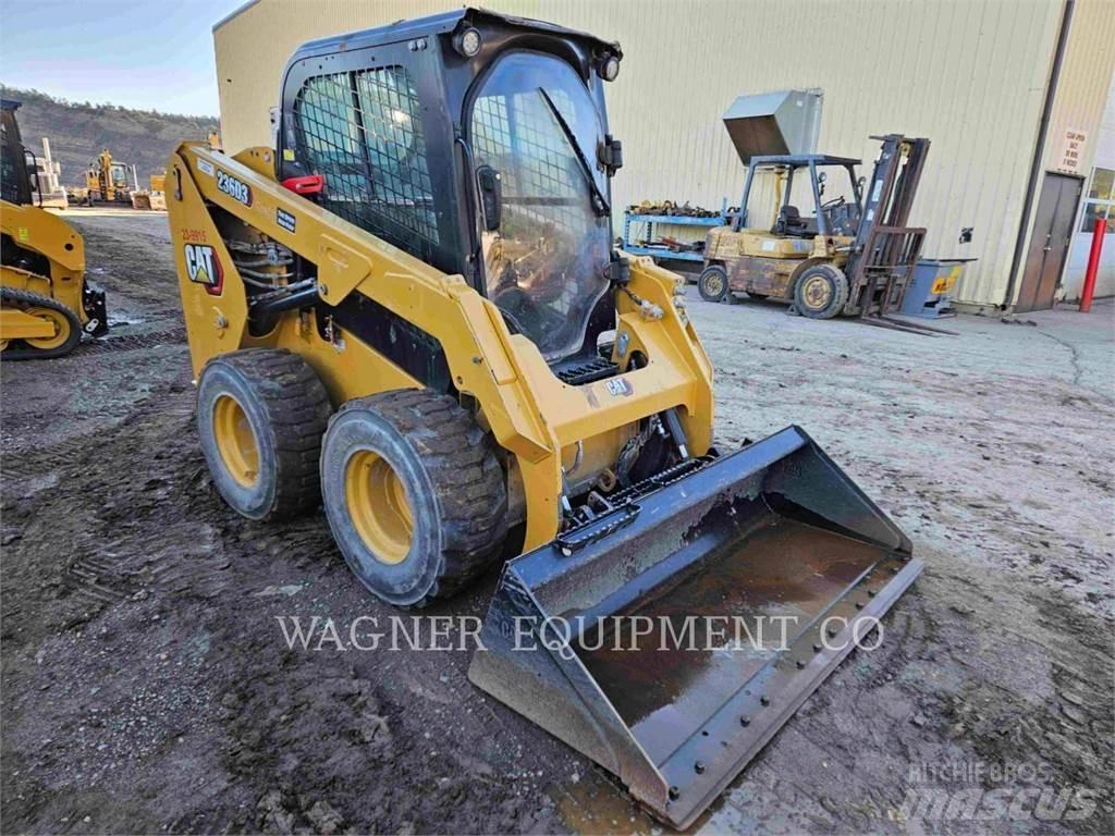 CAT 236D3 Chargeuse compacte