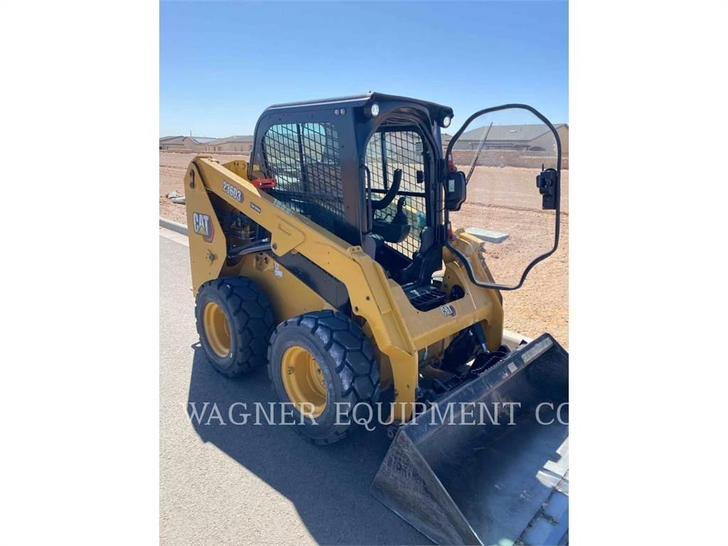 CAT 236D3 Chargeuse compacte