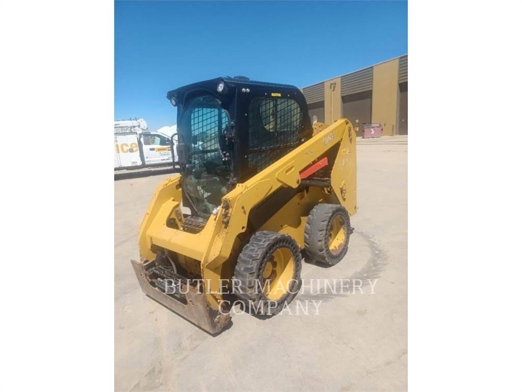 CAT 236D3 Chargeuse compacte