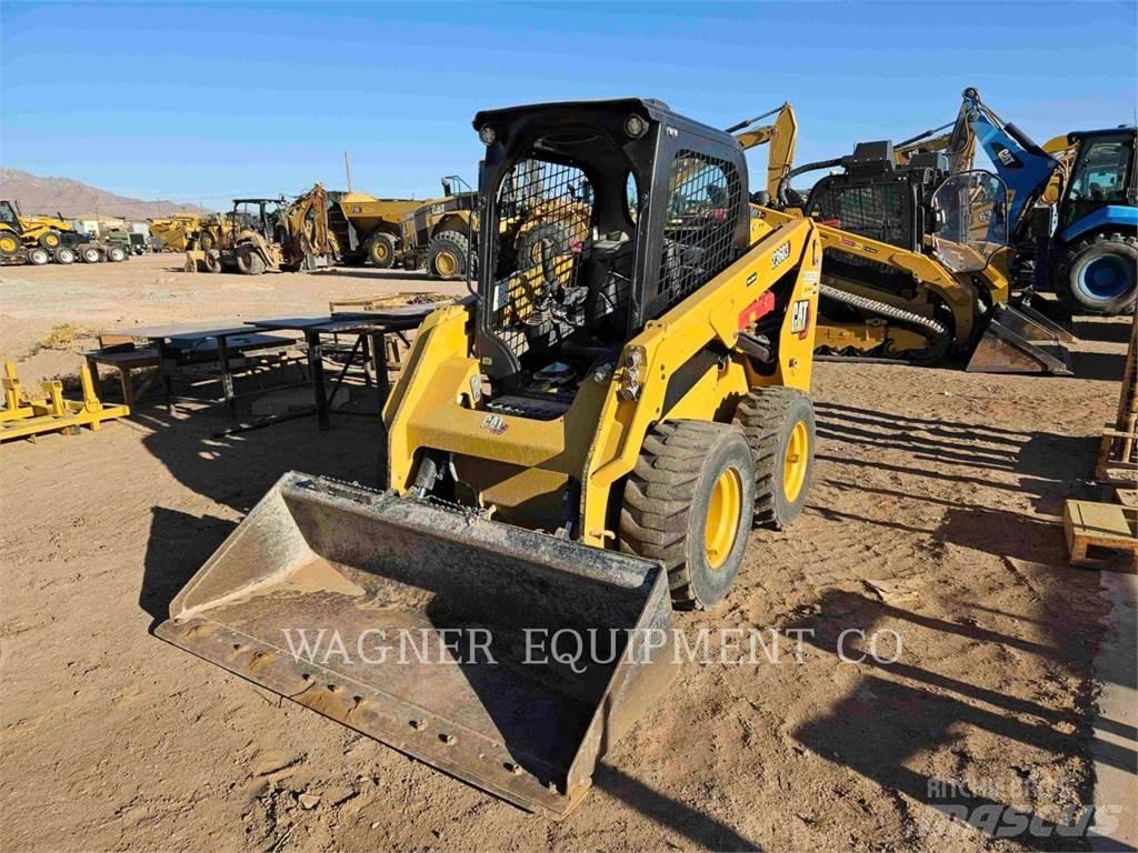 CAT 236D3 Chargeuse compacte