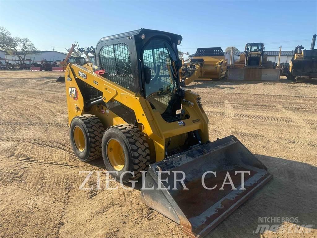 CAT 236D3 Chargeuse compacte