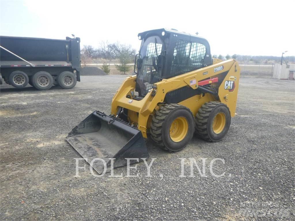 CAT 236D3 Chargeuse compacte