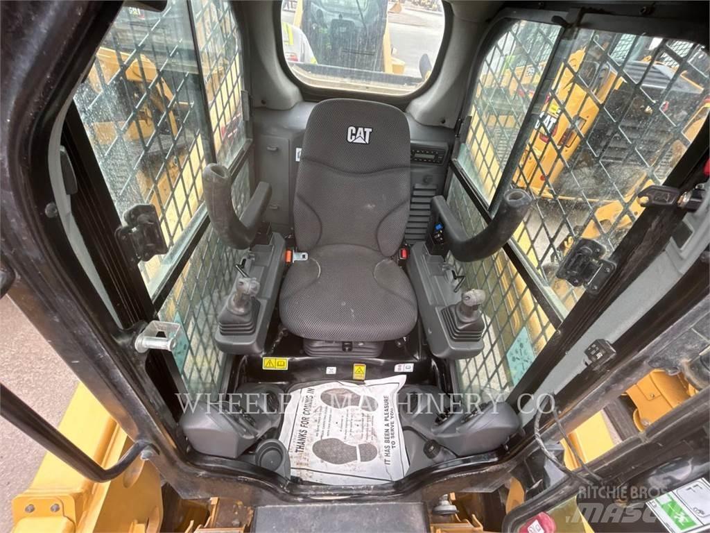 CAT 236D3 C3H2 Chargeuse compacte