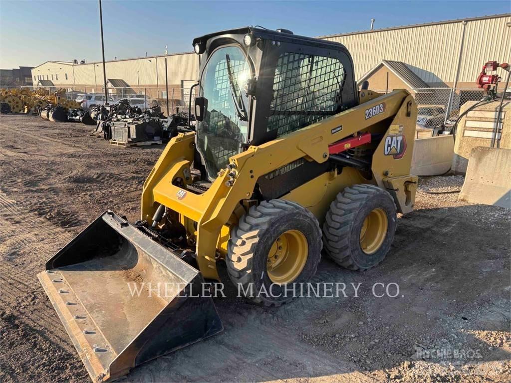 CAT 236D3 C3H2 Chargeuse compacte